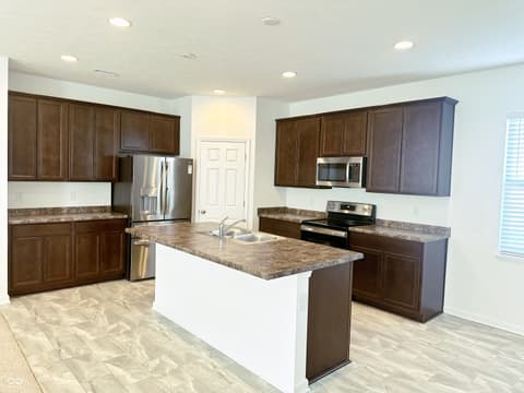 Photo of 5115 Triple Crown Way, Indianapolis, IN