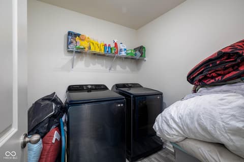 Laundry room at 3009 Lennon Lane, Indianapolis, IN