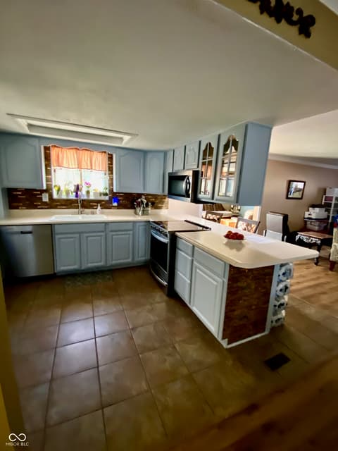 Kitchen at 7989 E County Road 200 N, Avon, IN