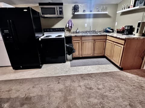 Loft — 7989 E County Road 200 N, Avon, IN