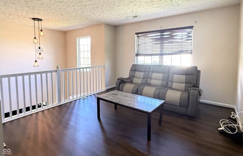 Photo of 1881 Wynnewood Lane, Avon, IN