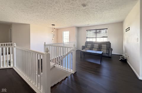Photo of 1881 Wynnewood Lane, Avon, IN