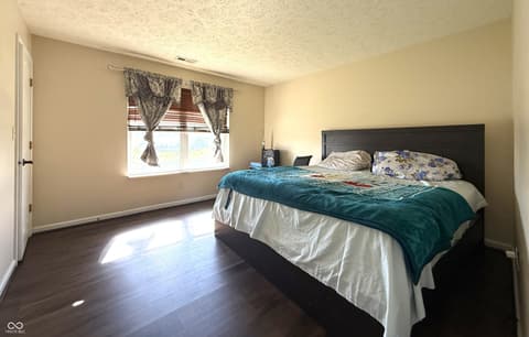 Photo of 1881 Wynnewood Lane, Avon, IN