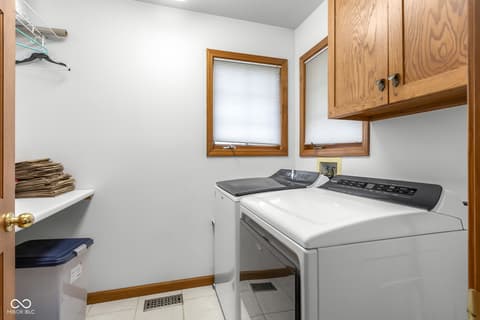 Photo of 2093 Iroquois Trail, Columbus, IN