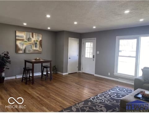 Living room at 1015 Elizabeth Lane, Terre Haute, IN