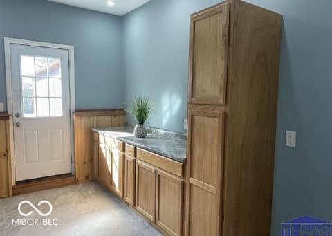 Foyer at 1015 Elizabeth Lane, Terre Haute, IN