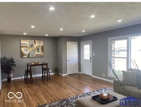 Living room at 1015 Elizabeth Lane, Terre Haute, IN