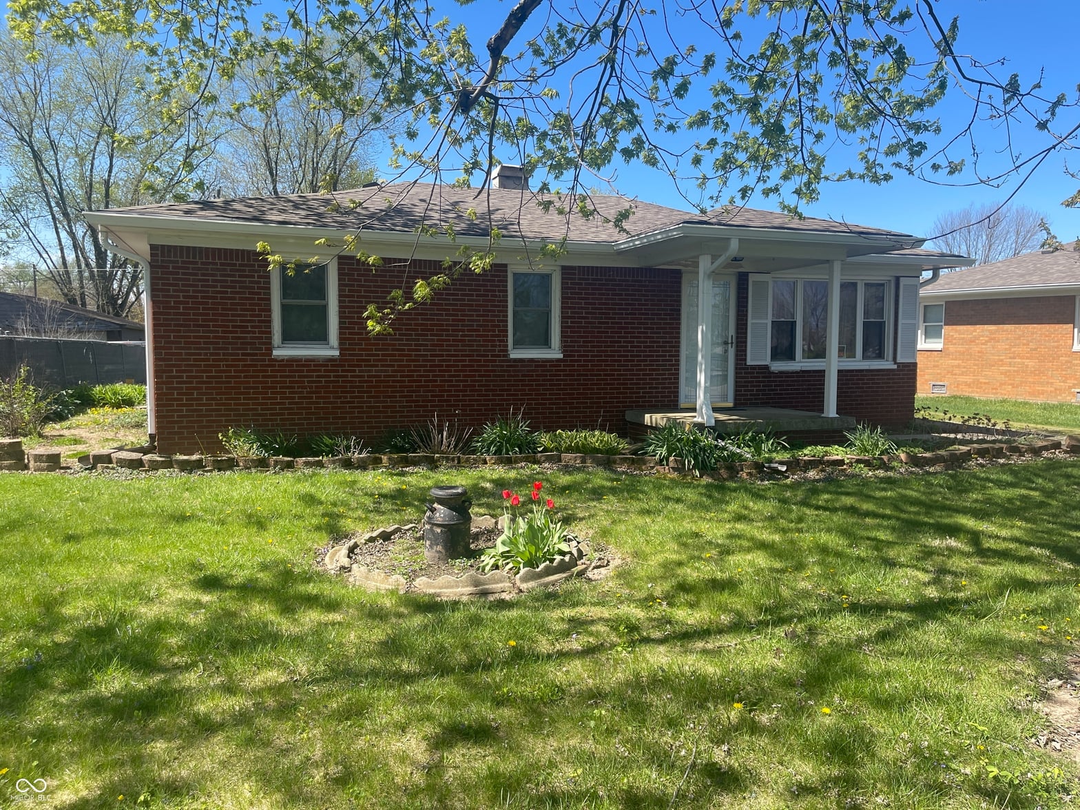 Photo of 5743 N Frontage Road, Fairland, IN
