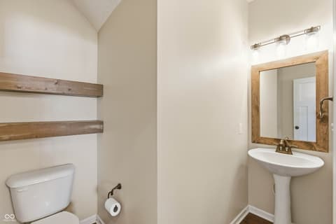Photo of 875 Harvest Ridge Drive, Avon, IN