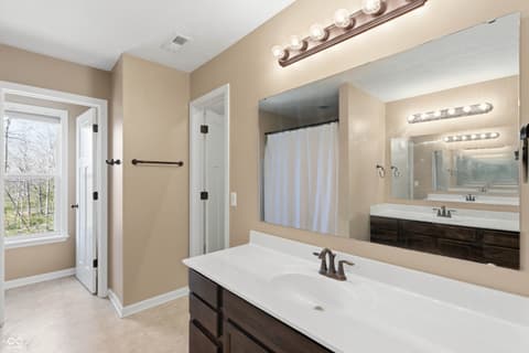 Photo of 875 Harvest Ridge Drive, Avon, IN