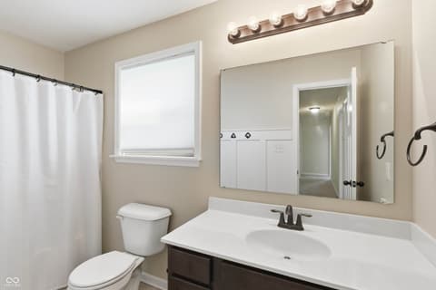 Photo of 875 Harvest Ridge Drive, Avon, IN
