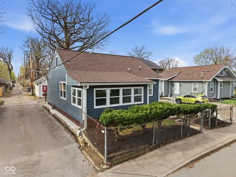 Front exterior at 641 E 33rd Street, Indianapolis, IN