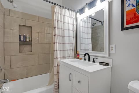 Photo of 1002 N New Jersey Street, Indianapolis, IN