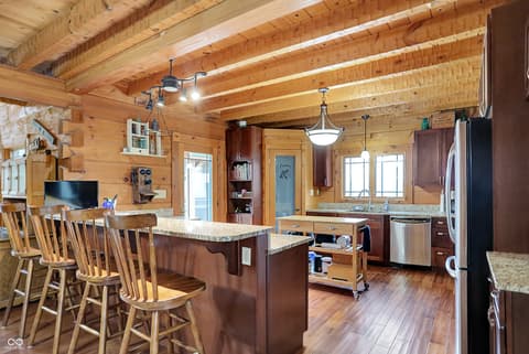Photo of 1947 W 1100 N, Knightstown, IN