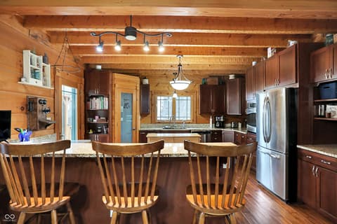 Photo of 1947 W 1100 N, Knightstown, IN