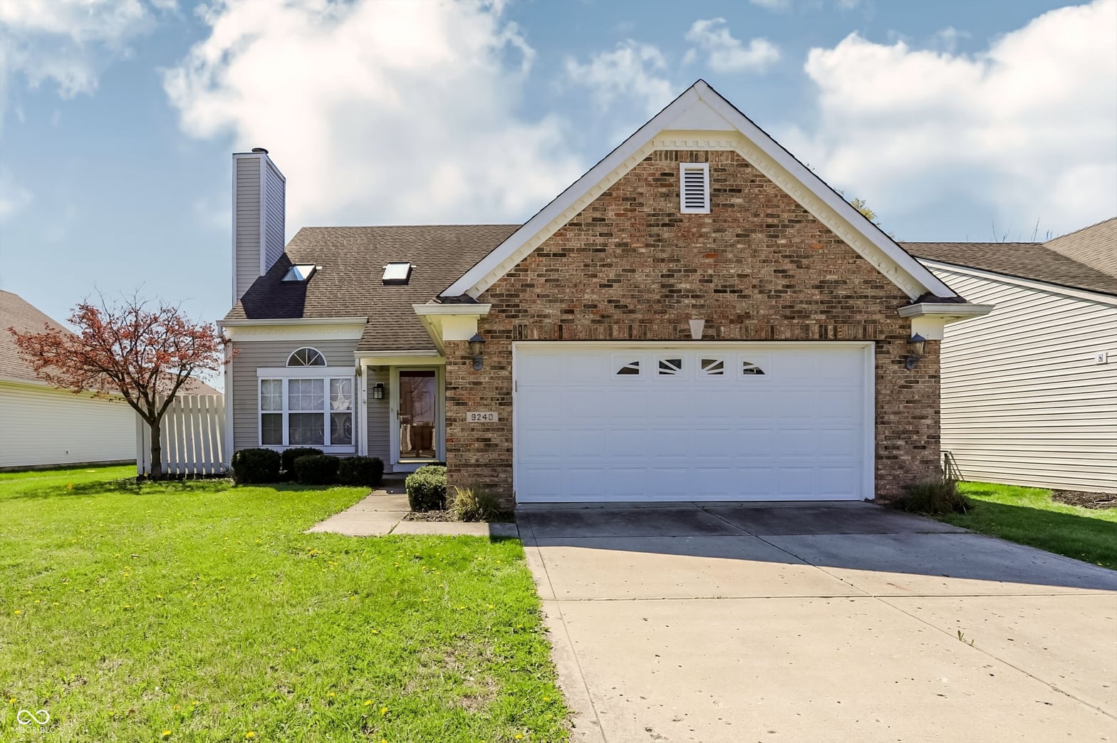 Photo of 9240 Crossing Drive, Fishers, IN