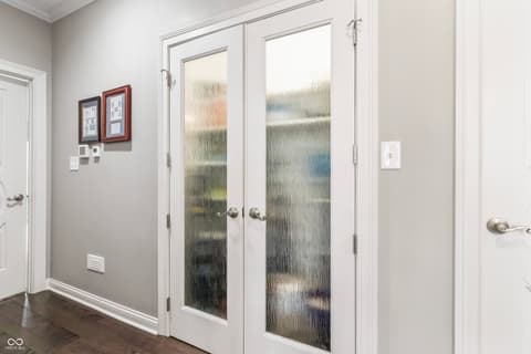 Photo of 8928 Carriage Lane, Indianapolis, IN