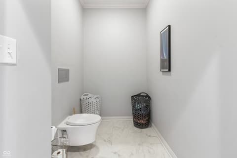 Photo of 8928 Carriage Lane, Indianapolis, IN