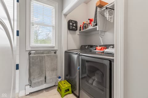 Photo of 8928 Carriage Lane, Indianapolis, IN