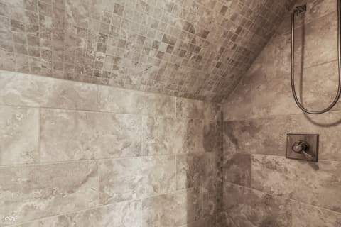 Photo of 8928 Carriage Lane, Indianapolis, IN