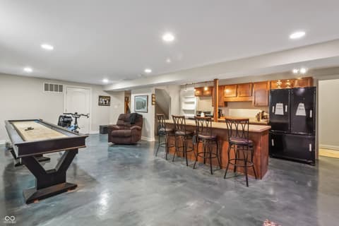 Photo of 8928 Carriage Lane, Indianapolis, IN