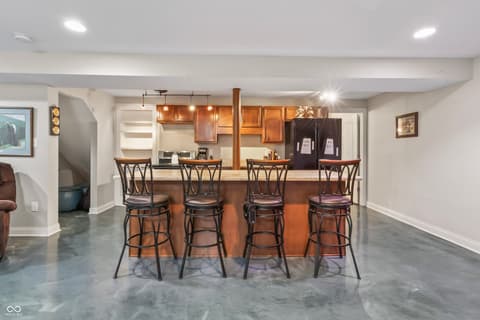 Photo of 8928 Carriage Lane, Indianapolis, IN