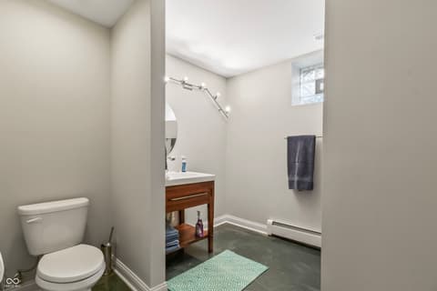Photo of 8928 Carriage Lane, Indianapolis, IN