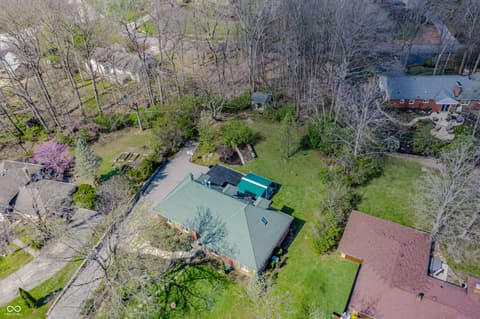 Photo of 8928 Carriage Lane, Indianapolis, IN