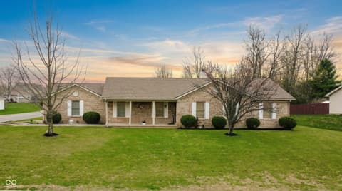 Front exterior at 400 Winding Brook Drive, Centerville, IN