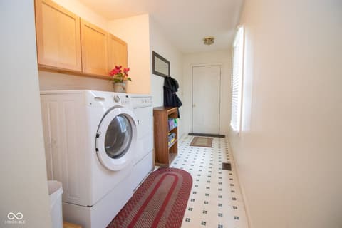 Laundry room at 400 Winding Brook Drive, Centerville, IN