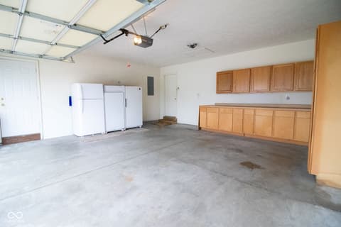 Garage at 400 Winding Brook Drive, Centerville, IN
