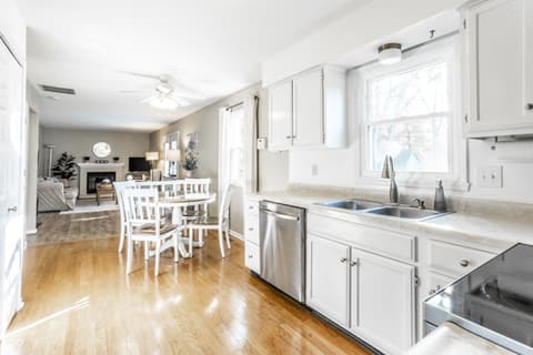 Photo of 55 Waterford Court, Zionsville, IN