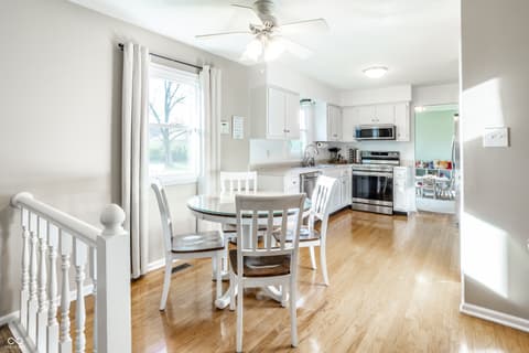 Photo of 55 Waterford Court, Zionsville, IN