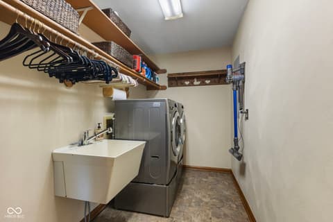 Photo of 8017 Raindance Trail, Indianapolis, IN