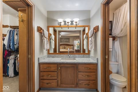 Photo of 8017 Raindance Trail, Indianapolis, IN