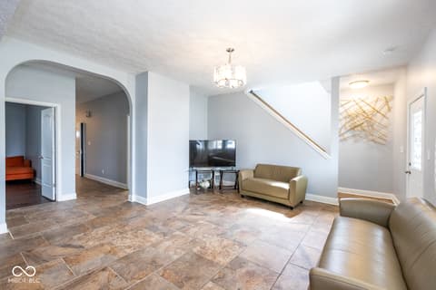 Photo of 1231 S Meridian Street, Indianapolis, IN