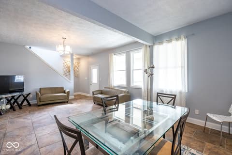 Photo of 1231 S Meridian Street, Indianapolis, IN