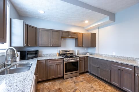 Photo of 1231 S Meridian Street, Indianapolis, IN