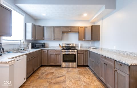 Photo of 1231 S Meridian Street, Indianapolis, IN