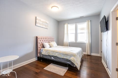 Photo of 1231 S Meridian Street, Indianapolis, IN
