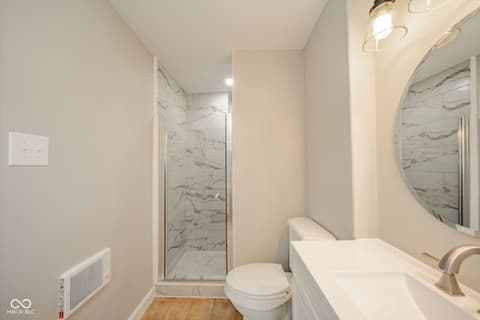 Bathroom at 149 N Dalton Avenue, Albany, IN