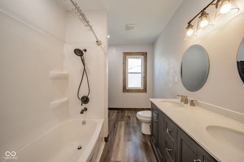 Primary bathroom at 149 N Dalton Avenue, Albany, IN