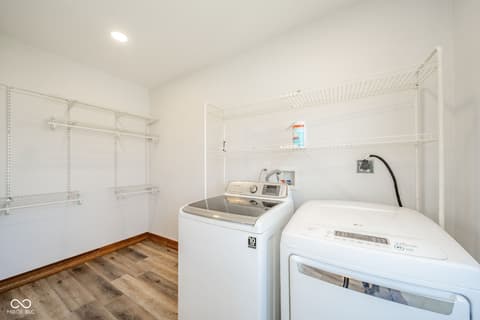 Closet — 149 N Dalton Avenue, Albany, IN