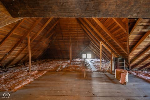Attic — 149 N Dalton Avenue, Albany, IN