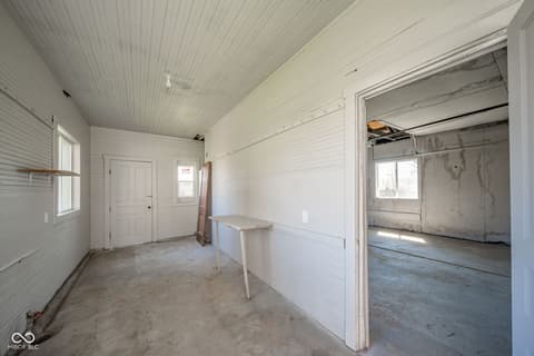 Garage at 149 N Dalton Avenue, Albany, IN