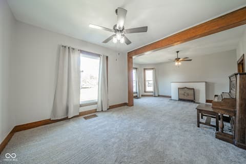 Living room at 149 N Dalton Avenue, Albany, IN