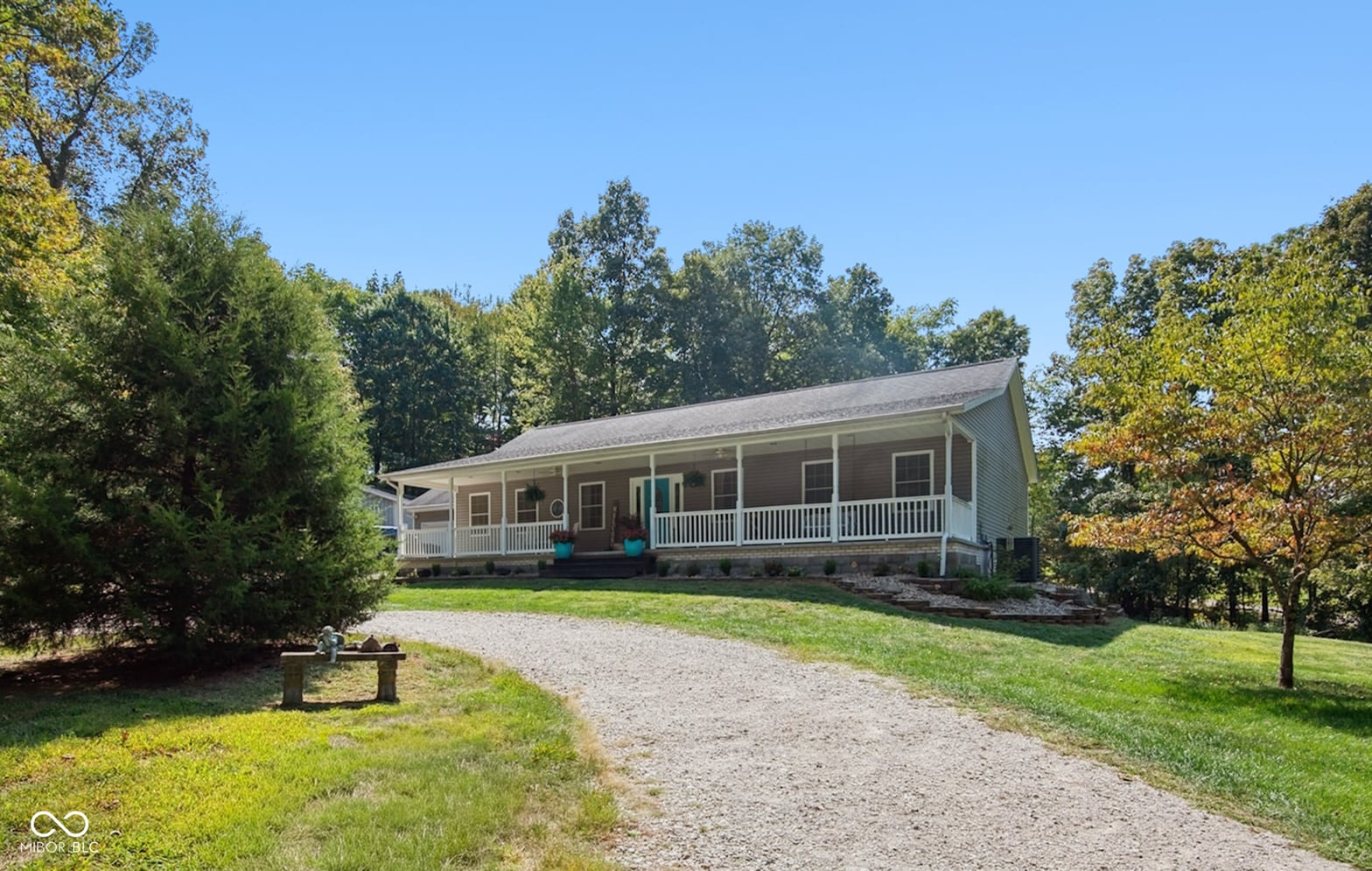 Front exterior at 2311 E County Road 25 N, Brownstown, IN