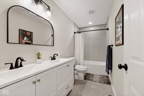 Photo of 7684 Willow Ridge Road, Fishers, IN