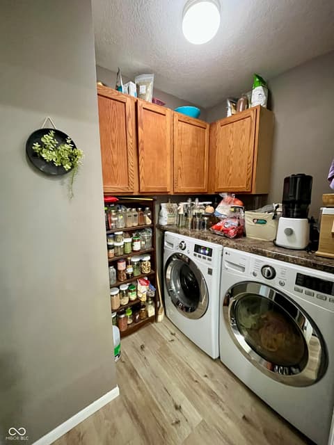 Laundry room at 8727 N 30th Street, Terre Haute, IN