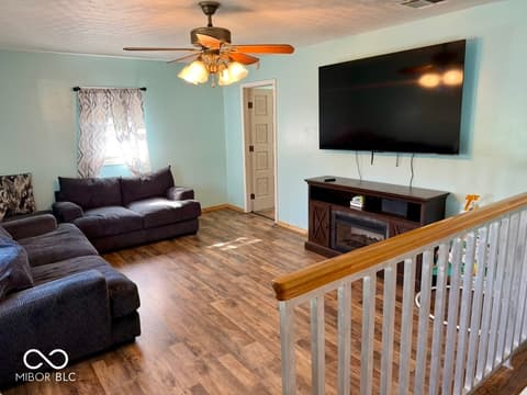 Photo of 48 W Greencastle Road, Mooresville, IN
